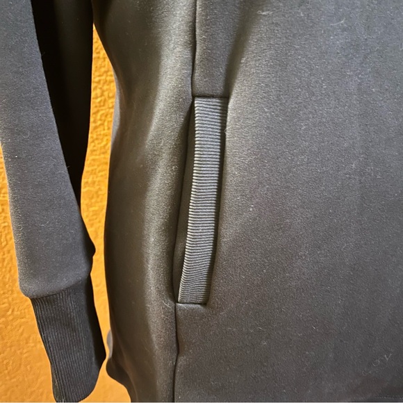 Pacific Trail black fitted sweatshirt with pouch pocket Medium - Picture 3 of 8